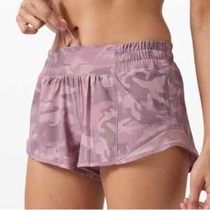 Lululemon hotty hot shorts 2.5 inch seam